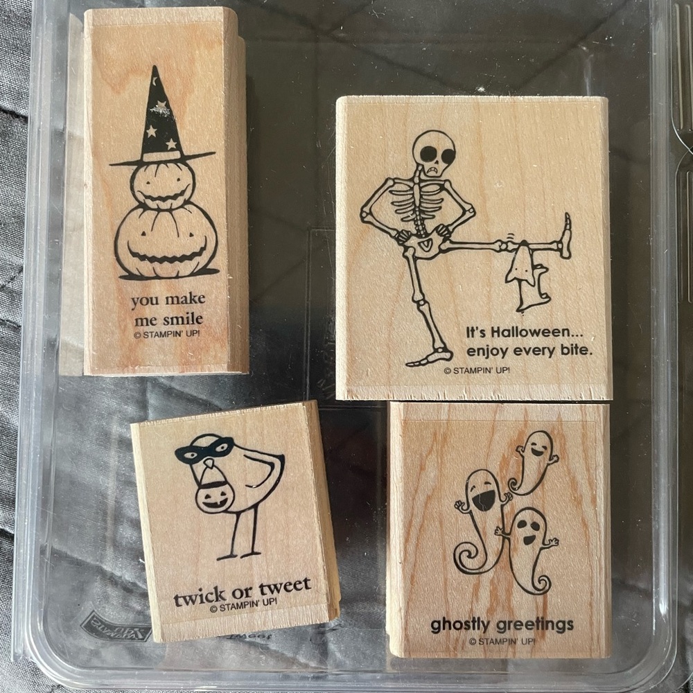 EUC Stampin' Up! rubber stamp wood mount set of 4 Halloween hobby craft cards